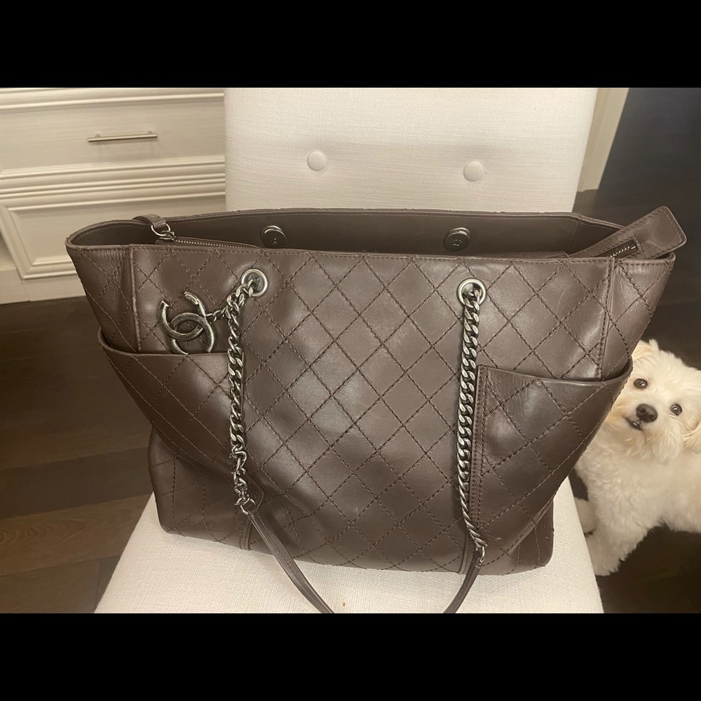 Chanel tote Bag/shoulder bag chain/quilted stitching black/gunmetal